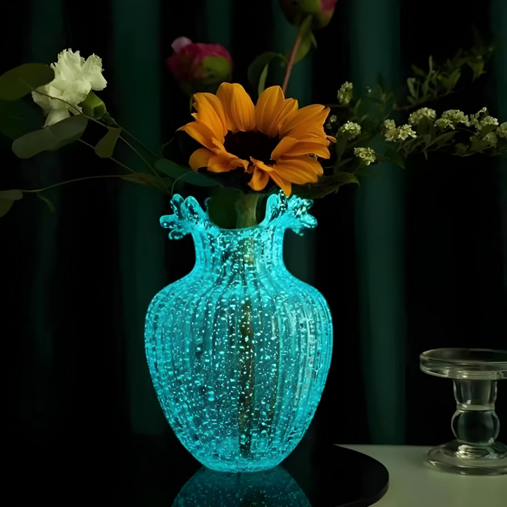 Vase en Verre Bleu Lumineux | Design Scandinave et Décoratif