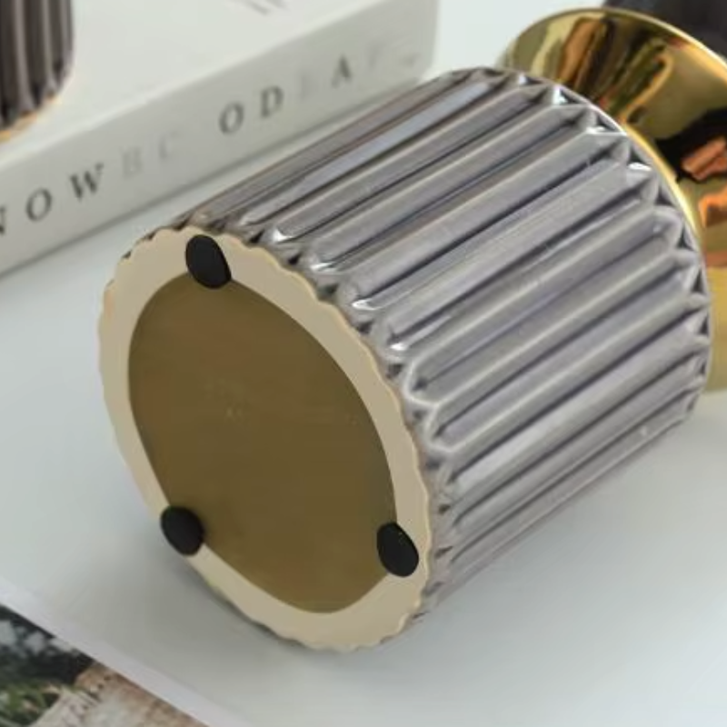 Vase à Fleurs Doré en Céramique | Décoratif, Luxueux et Moderne