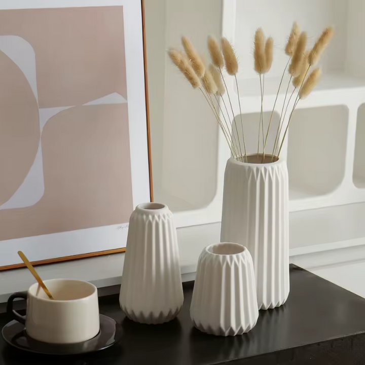Vase à Fleurs Blanc en Céramique | Moderne et Élégant