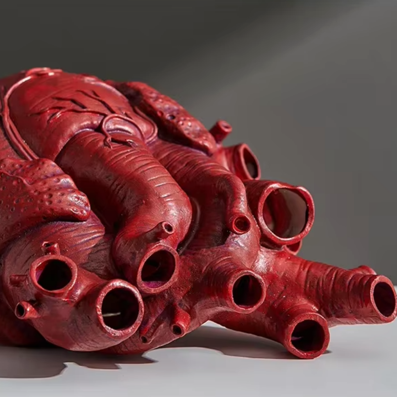 Petit Vase en Forme de Coeur | Moderne et Décoratif