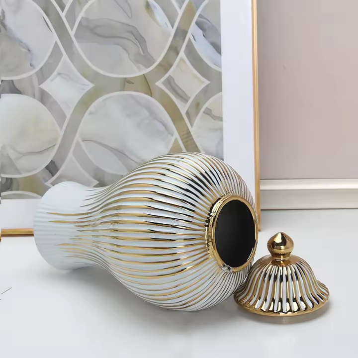 Vase Blanc Luxueux | Céramique Dorée et Élégant