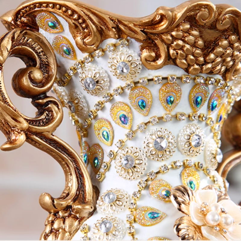 Petit Vase Antique Décoratif Doré | Résine Sculptée