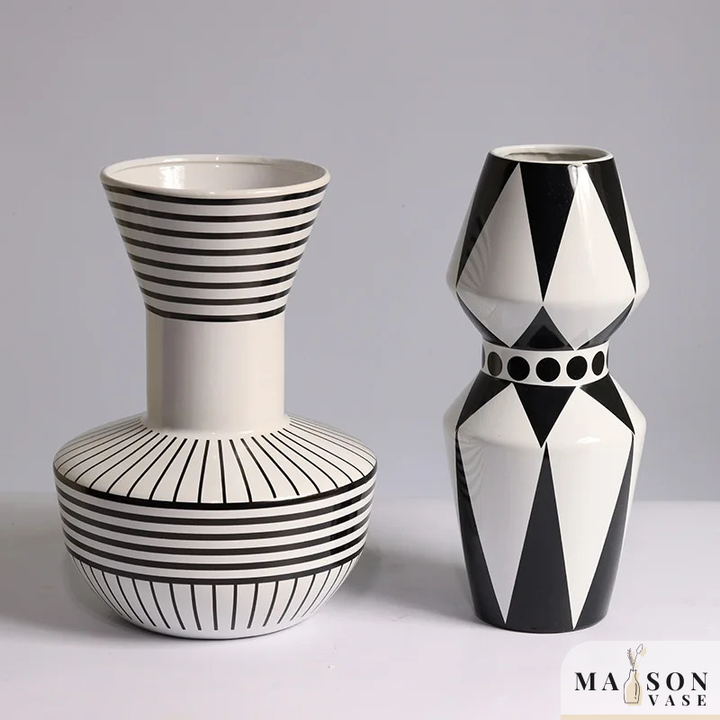 Grand Vase Décoratif Noir et Blanc à Rayures | Design Scandinave Minimaliste