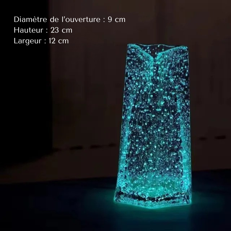 Vase en Verre Bleu Lumineux | Design Scandinave et Décoratif