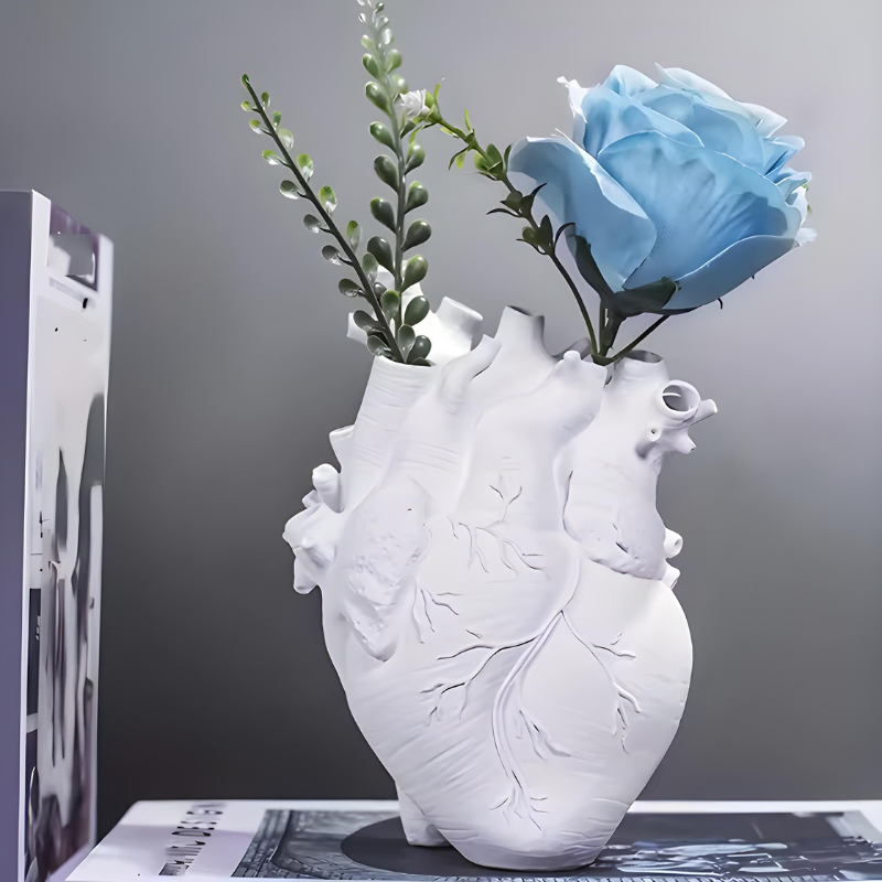 Petit Vase en Forme de Coeur | Moderne et Décoratif