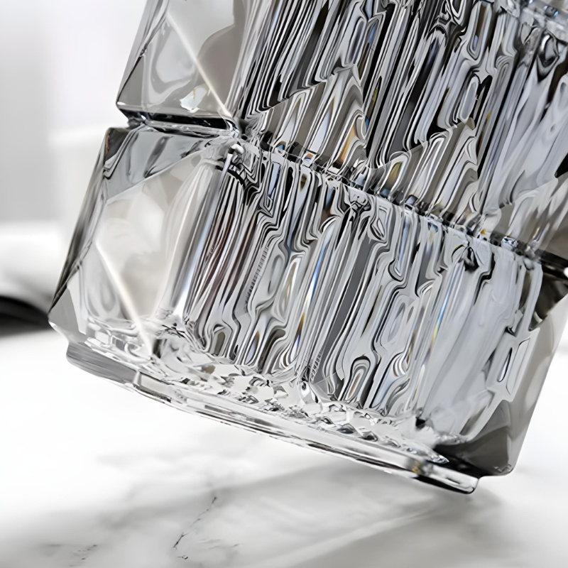 Vase en Verre Élégant | Design Artistique Décoratif et Moderne