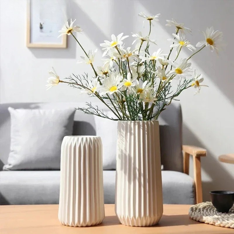 Vase à Fleurs Blanc en Céramique | Moderne et Élégant