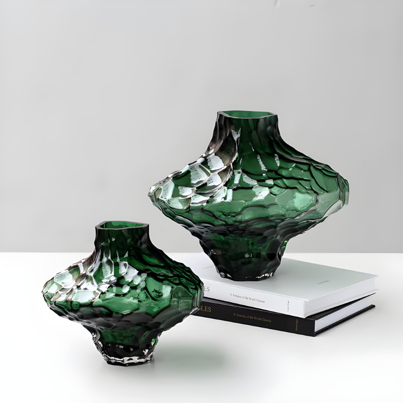 Vase à Fleurs en Verre Transparent | Design Géométrique Vert Émeraude et Effet Pierre Sculptée