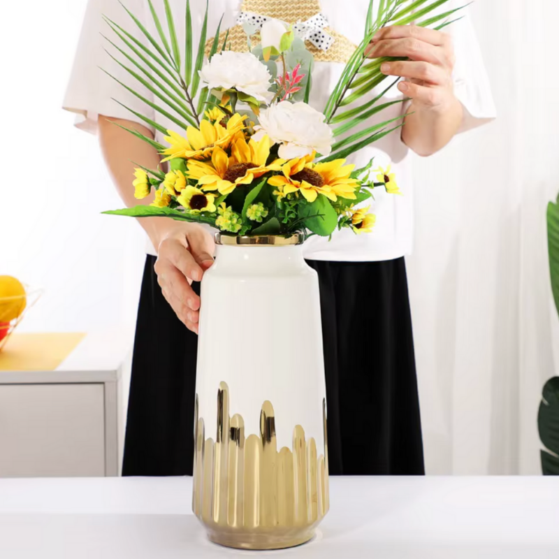 Grand Vase à Fleurs en Céramique | Design Moderne et Finitions Dorées