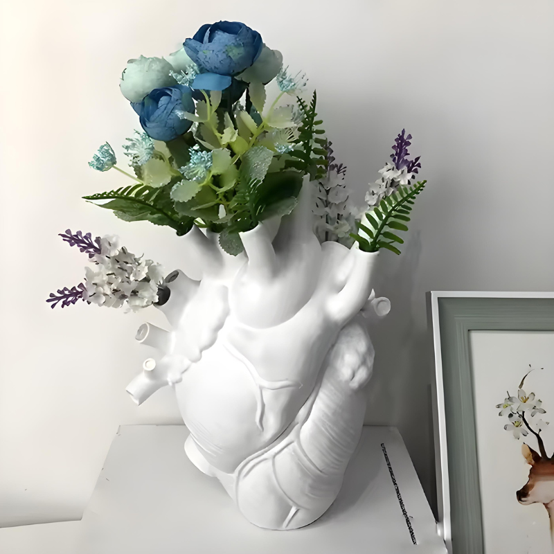 Petit Vase en Forme de Coeur | Moderne et Décoratif