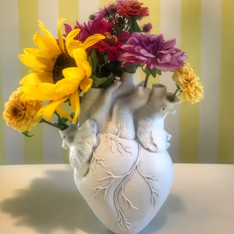 Petit Vase en Forme de Coeur | Moderne et Décoratif