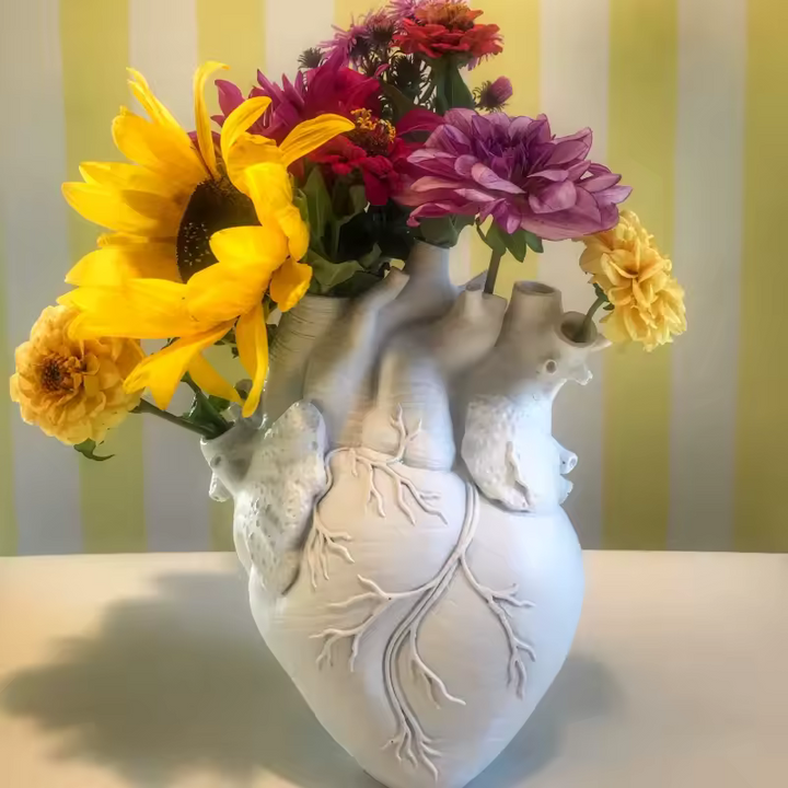 Petit Vase en Forme de Coeur | Moderne et Décoratif