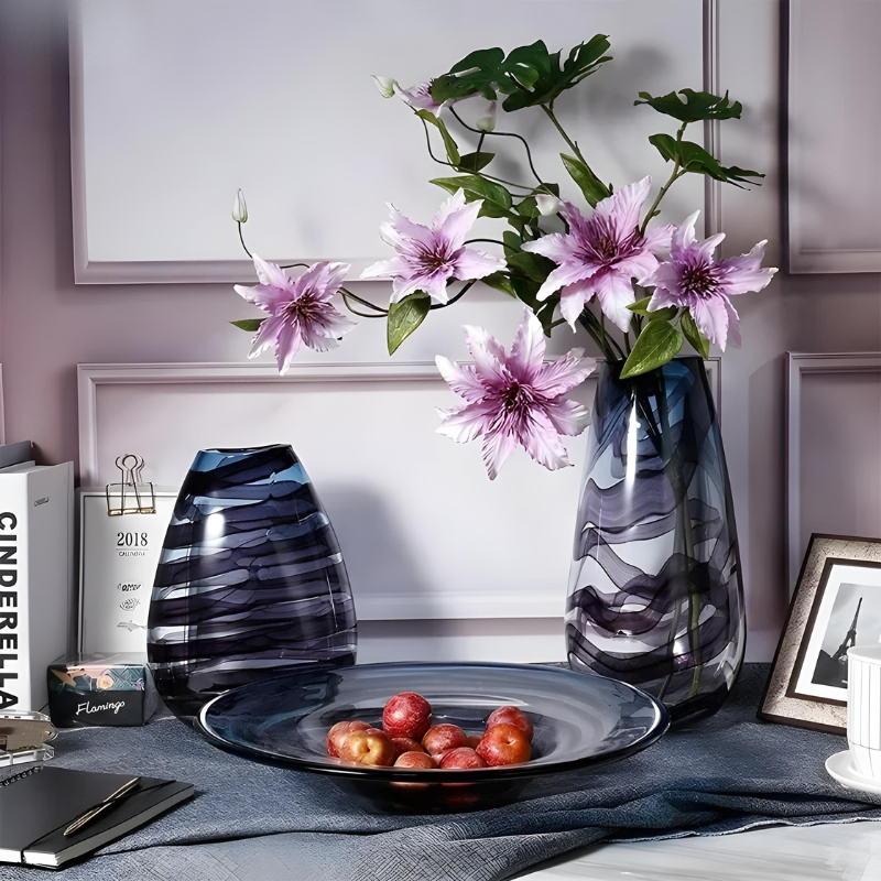 Grand Vase en Verre Transparent à Ondulations Bleutées | Design Décoratif Luxe et Moderne