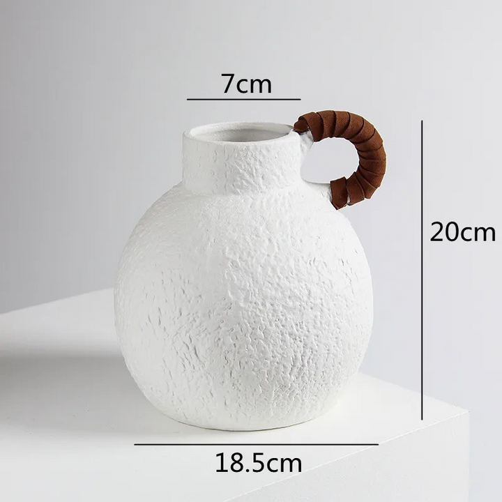 Vase en Céramique Bohème Blanc | Texture Rugueuse et Poignée Design