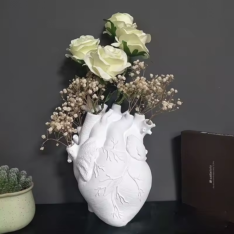 Petit Vase en Forme de Coeur | Moderne et Décoratif