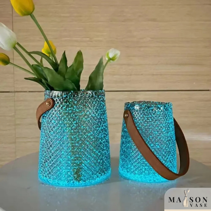 Vase en Verre Bleu Lumineux | Design Scandinave et Décoratif