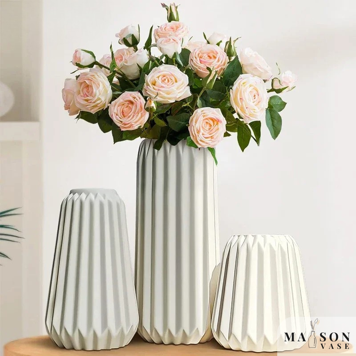 Vase à Fleurs Blanc en Céramique | Moderne et Élégant