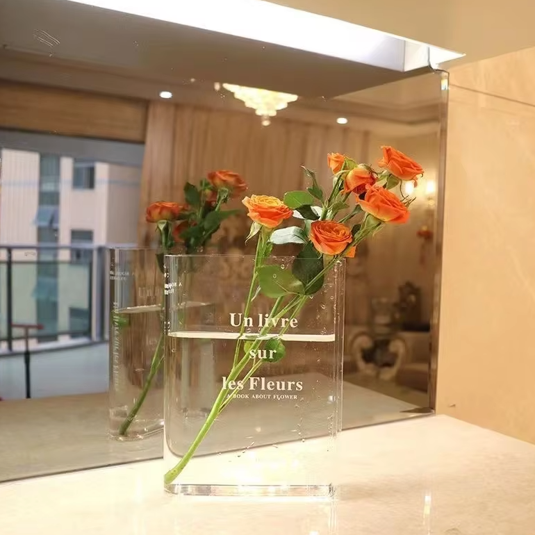 Vase à Fleurs en Forme de Livre Transparent | Design Moderne en Acrylique