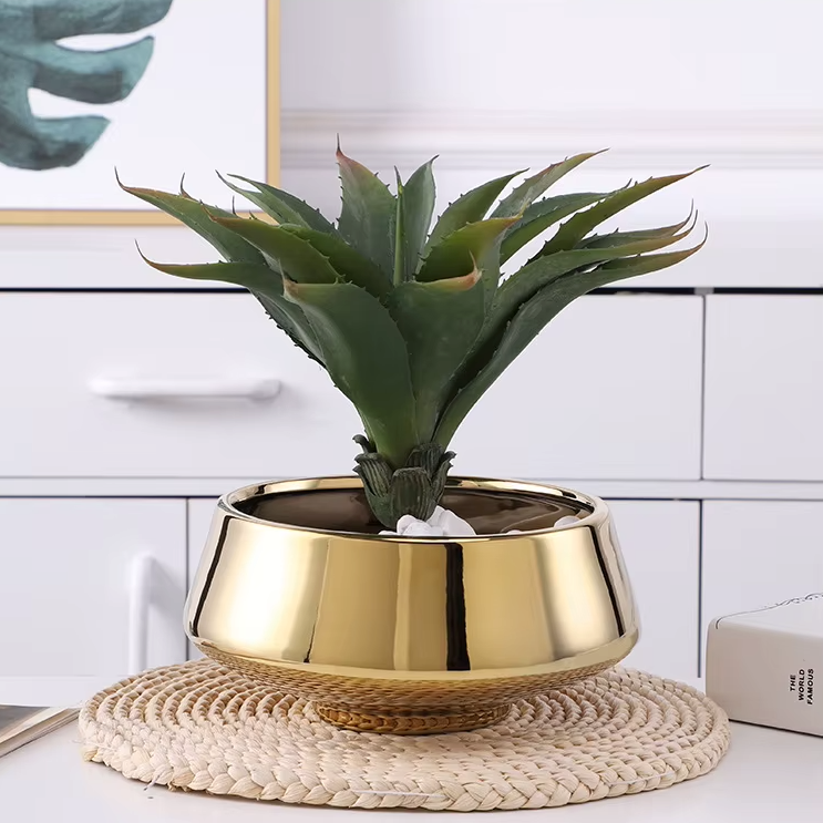 Petit Vase Doré | Design Européen et Décoratif