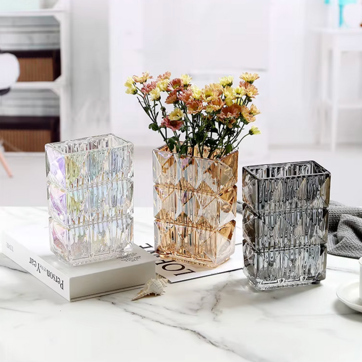 Vase en Verre Élégant | Design Artistique Décoratif et Moderne