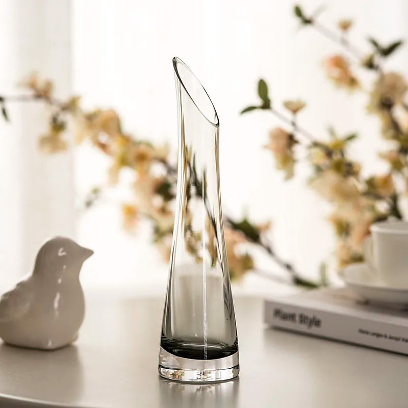 Vase Soliflore en Verre Transparent | Design Oblique Moderne