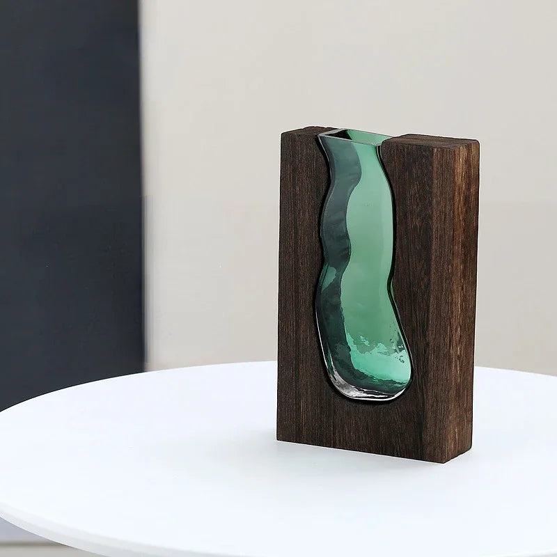 Vase en Verre Sculpté et Bois Massif | L’Élégance du Style Chinois