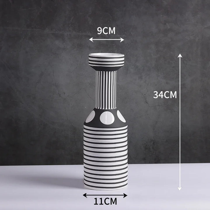 Grand Vase Décoratif Noir et Blanc à Rayures | Design Scandinave Minimaliste