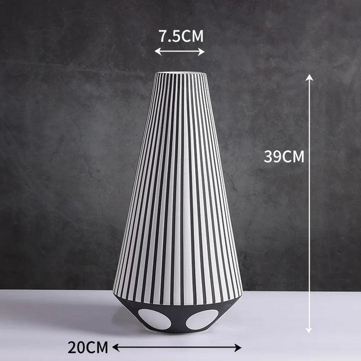 Grand Vase Décoratif Noir et Blanc à Rayures | Design Scandinave Minimaliste