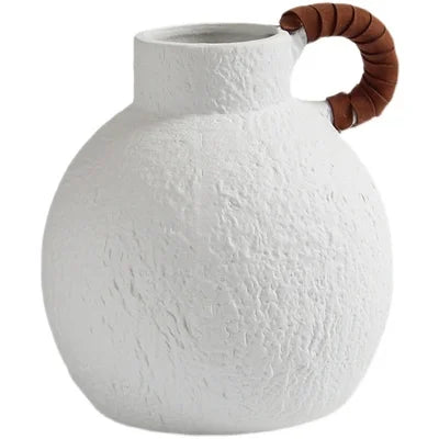 Vase en Céramique Bohème Blanc | Texture Rugueuse et Poignée Design