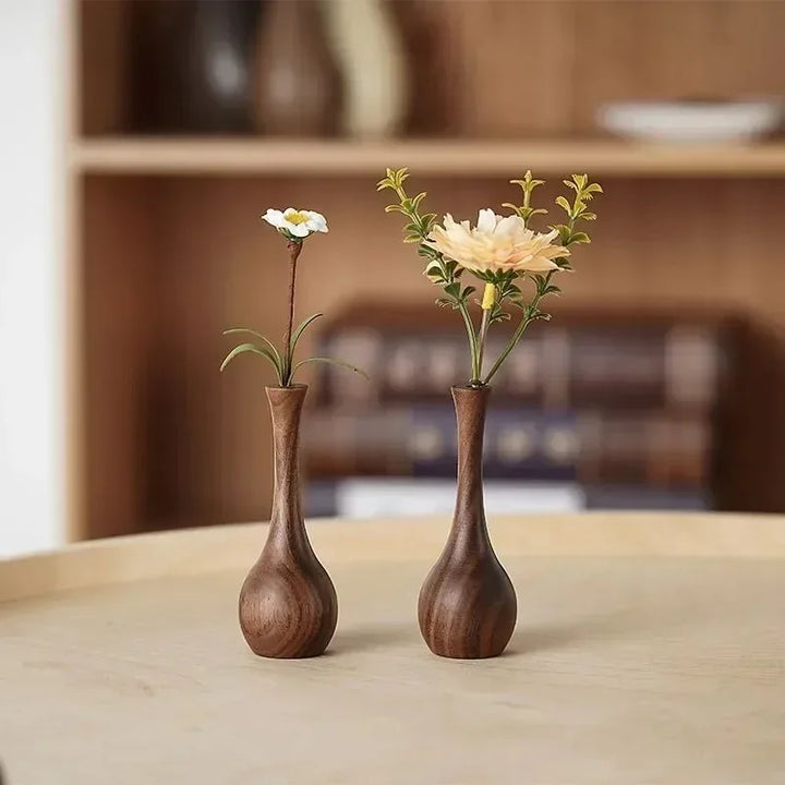 Petit Vase Soliflore en Bois Massif | Élégance Naturelle et Artisanat Raffiné
