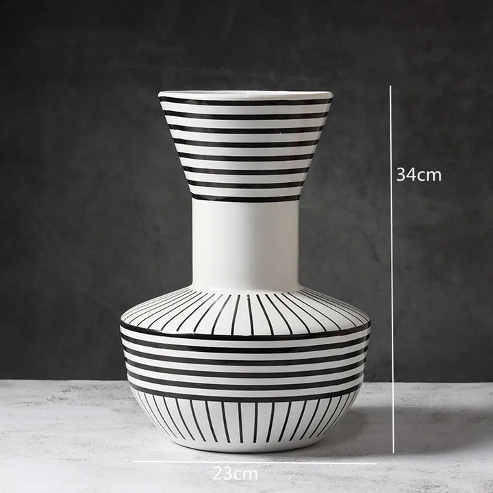 Grand Vase Décoratif Noir et Blanc à Rayures | Design Scandinave Minimaliste