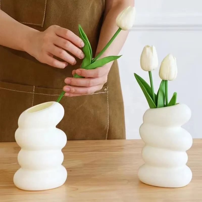 Petit Vase Blanc | Design Moderne en Spirale