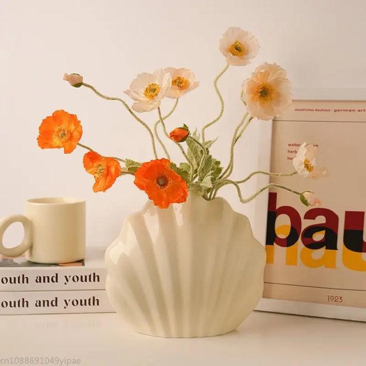 Vase Coquillage Nacré en Céramique | L’Éclat d’une Perle pour une Déco Élégante et Tendance