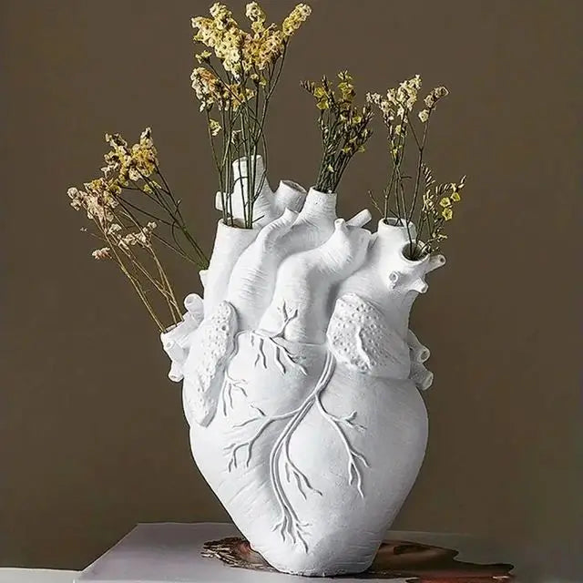 Petit Vase en Forme de Coeur | Moderne et Décoratif