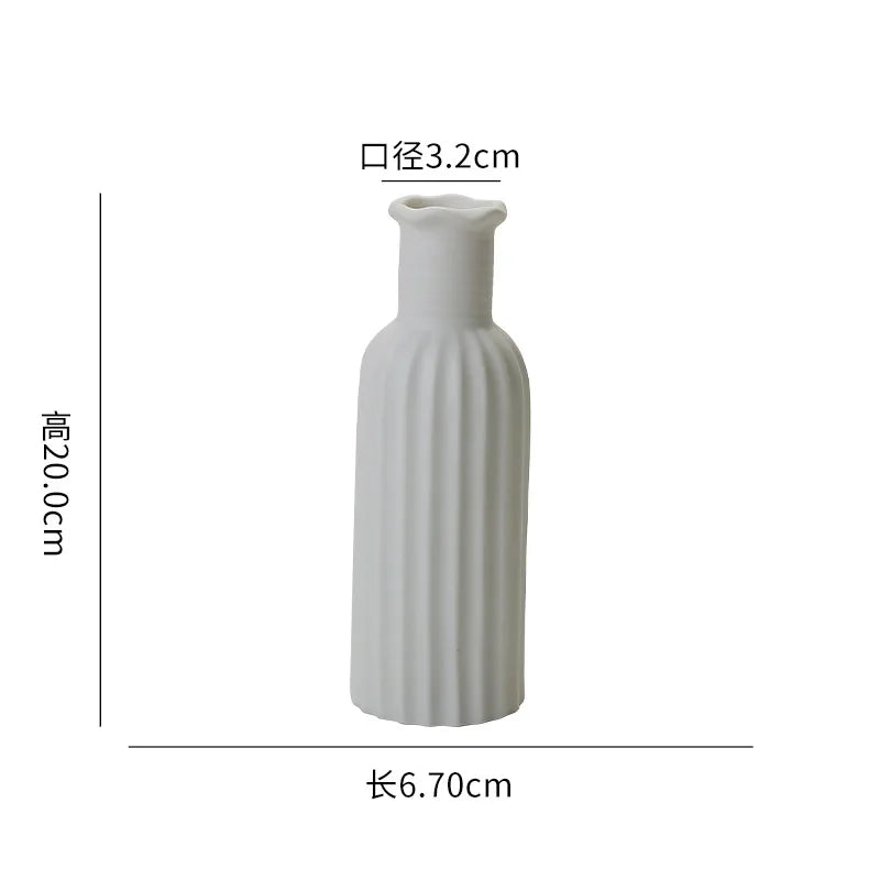 Petit Vase à Fleurs Blanc en Céramique