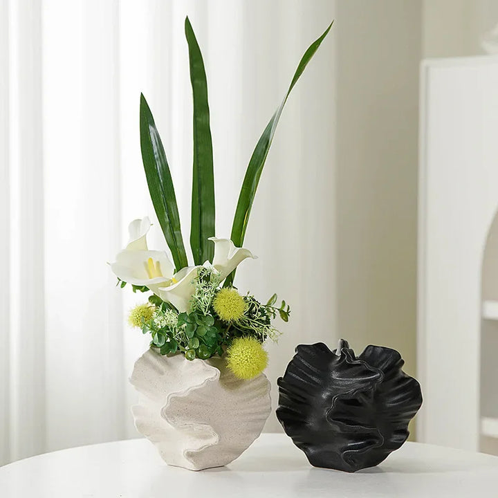 Vase Pampa Décoratif en Céramique | Design Pétale et Plis Élégants