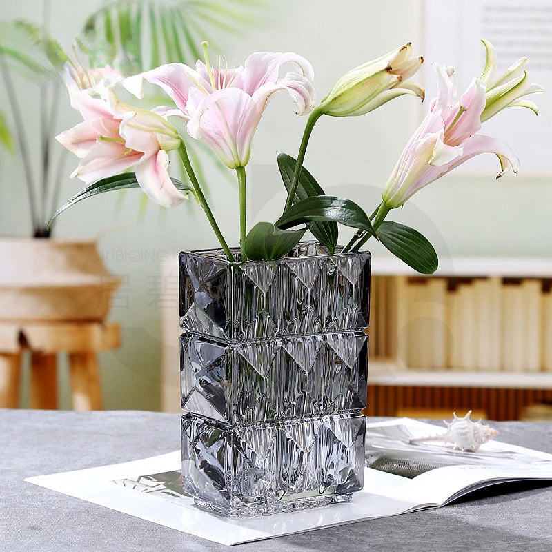 Vase en Verre Élégant | Design Artistique Décoratif et Moderne