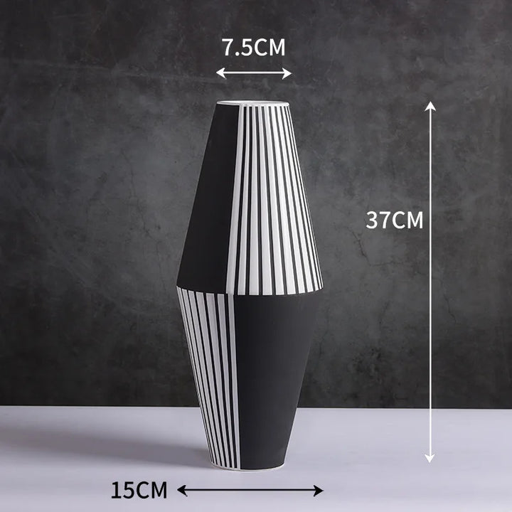 Grand Vase Décoratif Noir et Blanc à Rayures | Design Scandinave Minimaliste