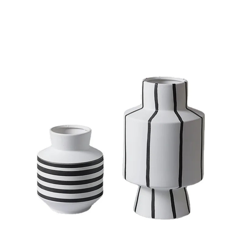 Grand Vase Décoratif Noir et Blanc à Rayures | Design Scandinave Minimaliste
