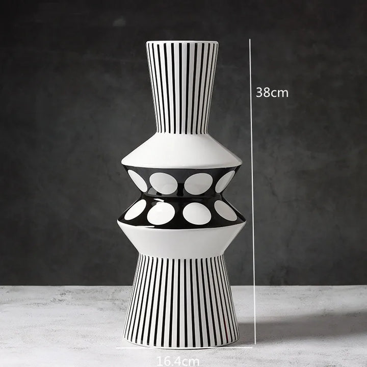 Grand Vase Décoratif Noir et Blanc à Rayures | Design Scandinave Minimaliste