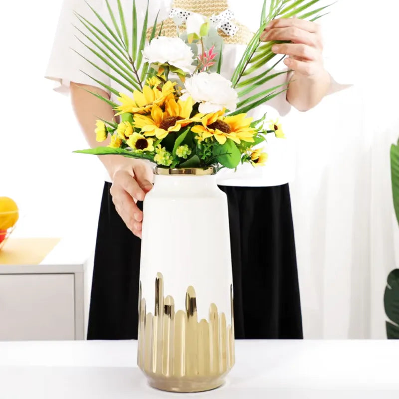 Grand Vase à Fleurs en Céramique | Design Moderne et Finitions Dorées - Maison Vase