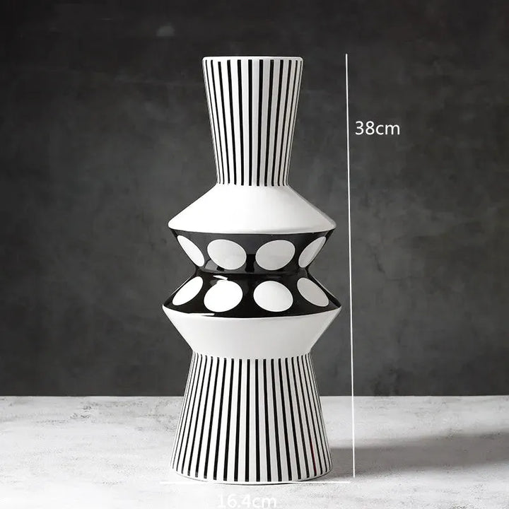 Grand Vase Décoratif Noir et Blanc à Rayures | Design Scandinave Minimaliste - Maison Vase