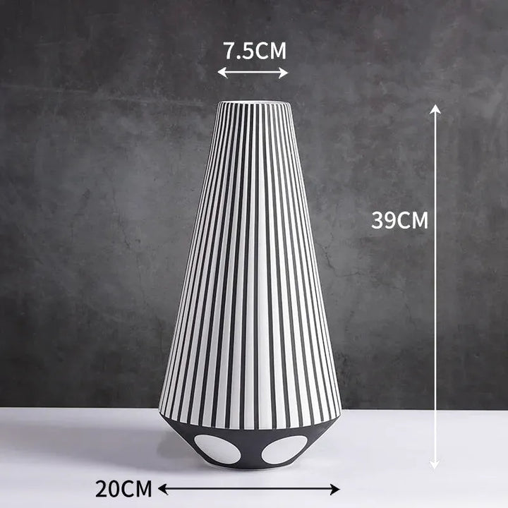 Grand Vase Décoratif Noir et Blanc à Rayures | Design Scandinave Minimaliste - Maison Vase