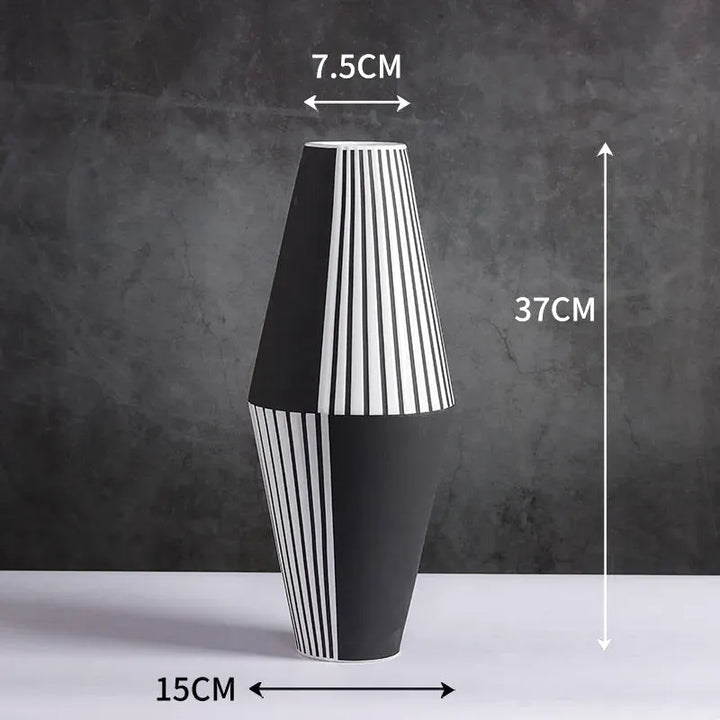 Grand Vase Décoratif Noir et Blanc à Rayures | Design Scandinave Minimaliste - Maison Vase