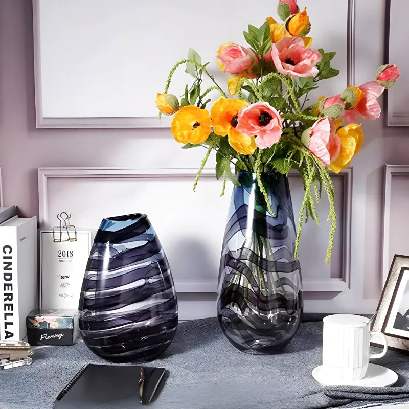 Grand Vase en Verre Transparent à Ondulations Bleutées | Design Décoratif Luxe et Moderne - Maison Vase
