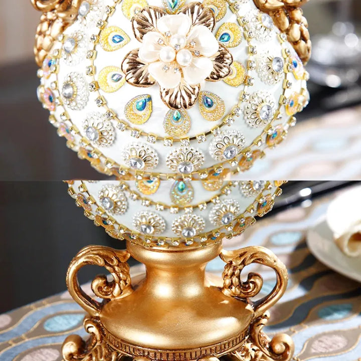 Petit Vase Antique Décoratif Doré | Résine Sculptée - Maison Vase