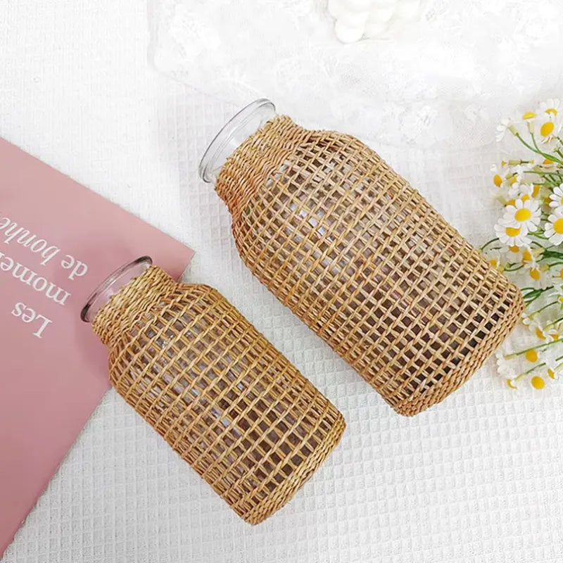 Petit Vase en Verre et Osier | Élégance Tressée Naturelle et Bohème - Maison Vase