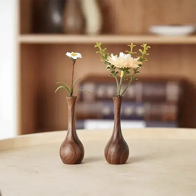 Petit Vase Soliflore en Bois Massif | Élégance Naturelle et Artisanat Raffiné - Maison Vase