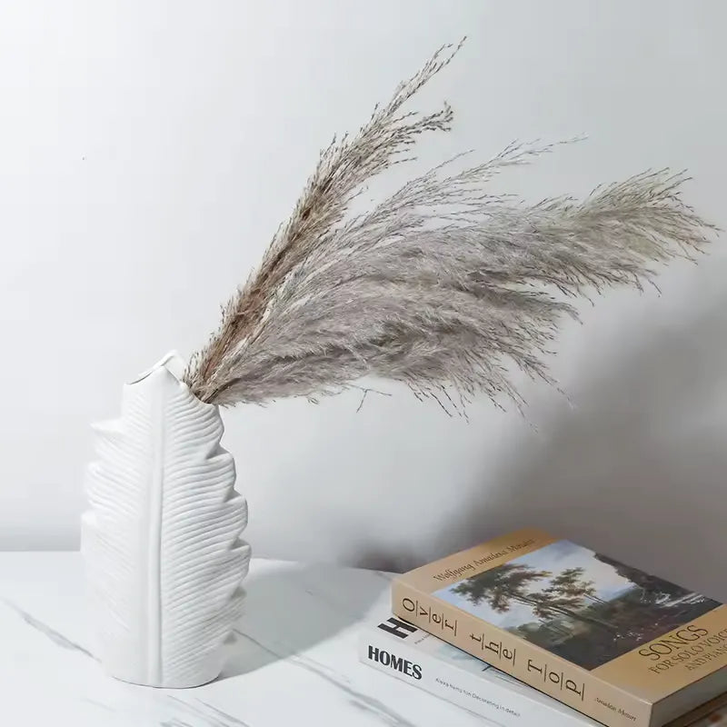 Vase à Fleurs en Céramique Blanche | Plume Élégant - Maison Vase