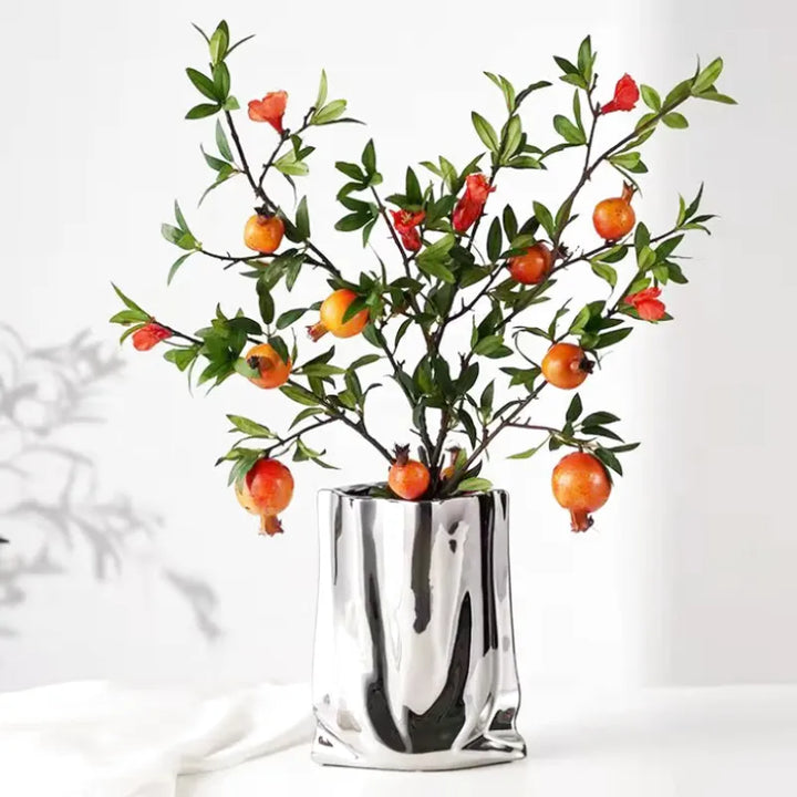 Vase à Fleurs en Céramique Design et Moderne | Effet Métal Ondulé - Maison Vase